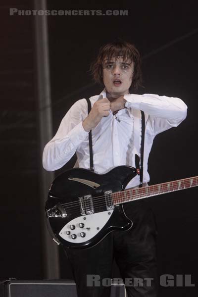 BABYSHAMBLES - 2008-09-13 - LA COURNEUVE - Parc Departemental - Grande Scene - Peter Doherty